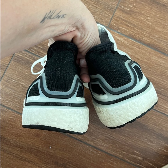 Adidas Boost - Picture 5 of 9